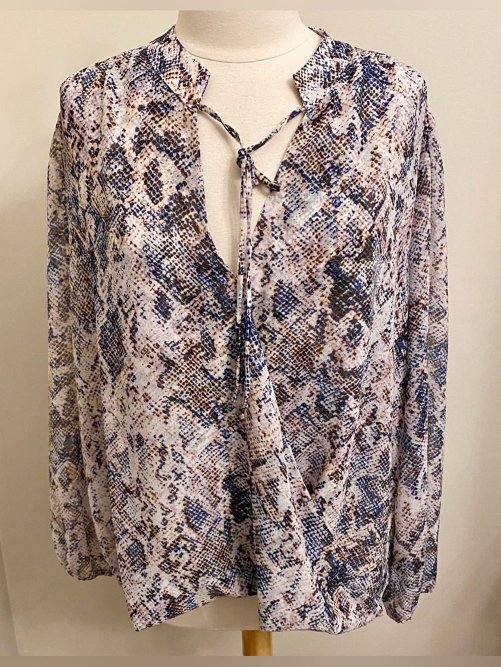 Veronica M Ivory Blue Yellow Snakeskin Print SZ 3X Edgy Chic Boho Glam Rock Top